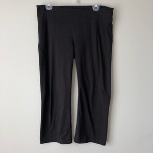 Athleta Women’s Black Crop Flare Yoga Pants Size L